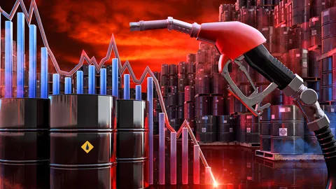 บีบลดค่าการกลั่นน้ำมัน สะเทือนความมั่นคงพลังงาน กระทบโครงสร้างราคาทั้งระบบ