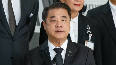 ไขก๊อกแฉเดือด อธิบดีกรมฝนหลวง อ้างโดน “ล้วงงบ” ขอดูค่าซ่อมเครื่องบิน “สุริยะ” โต้หลานไม่เกี่ยว