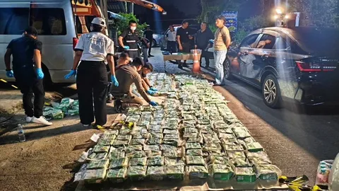 สกัดแก๊งยาไอซ์ ยัดหลังคารถ ดัดแปลงรถตู้ตบตา ยึดบิ๊กลอต 300 กิโลกรัม