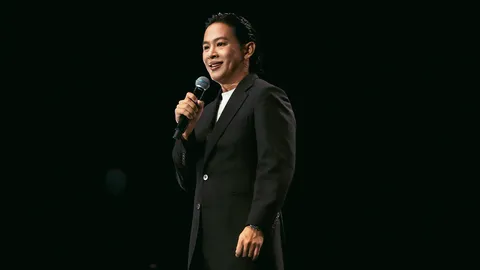 "โอม" นำ "ครึ่งเก้า GROUP" เปิดตัว 4 ค่ายเพลง ยึดแนวคิดค่ายเพลงและศิลปิน “หุ้นส่วนที่เท่าเทียมกัน”