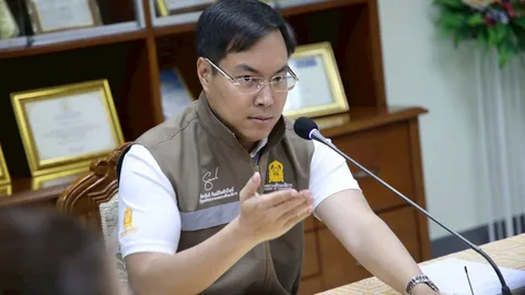 ศธ.-พม. สั่งเพิกถอนใบอนุญาต “ครูหื่น” ตลอดชีพ ขีดเส้น 2 สัปดาห์เยียวยาเป็นธรรม