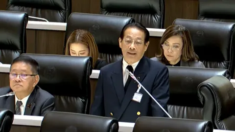 “สุชาติ” แนะทำรถไฟความเร็วสูงจีน-ลาว-ไทย ก่อนทำ “แลนด์บริดจ์” ชี้ ขนส่งเร็วกว่า