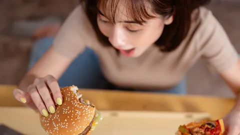 คน กทม. กินดะนํ้าหนักเกิน ไขมันสูง ชู "เวชศาสตร์วิถีชีวิต" ปรับพฤติกรรม ชงต่อยอดอาหาร 4 มิติ