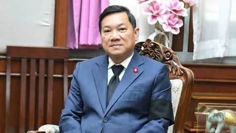 “มท.1” สั่งลุยทั่วประเทศใช้กฎหมายจัดการนักท่องเที่ยวทั้งไทยและต่างชาติที่ทำตัวไม่น่ารัก 