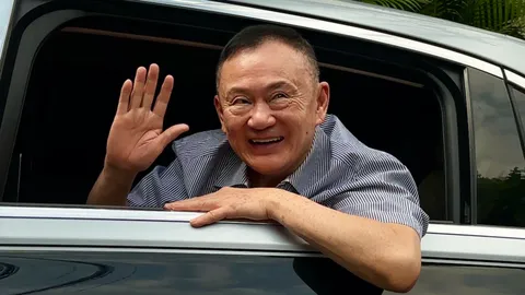 ครอบครัวรอต้อนรับ “ทักษิณ” ที่บ้านจันทร์ส่องหล้า เตรียมไปตรวจสุขภาพที่ รพ. พรุ่งนี้