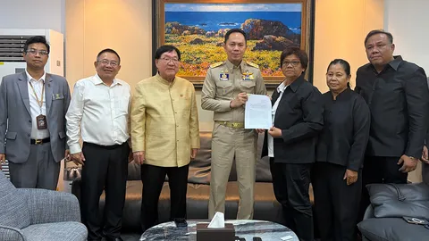 "ประภัตร" บุกเกษตรฯ จี้ช่วยหนี้ปุ๋ย 20 ปี หวั่นหมดตัวถูกขายทอดตลาด