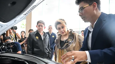 “ศุภมาส” ลุยตรวจโชว์รูมรถ EV คุมเข้มติดฉลากสินค้า ระบุ ระยะทางวิ่ง ให้ชัด ฝ่าฝืนคุก 6 เดือน