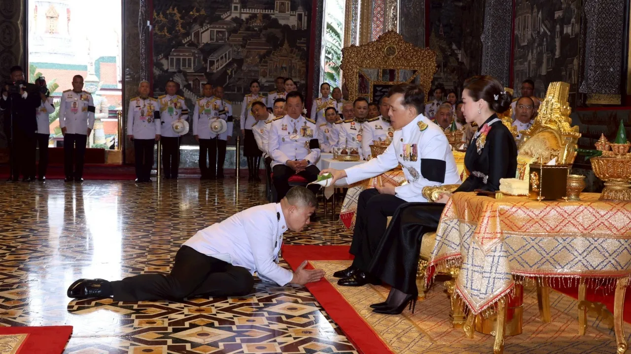 "ในหลวง-พระราชินี"  เสด็จฯ ไปในการพระราชพิธีพืชมงคล พุทธศักราช 2569