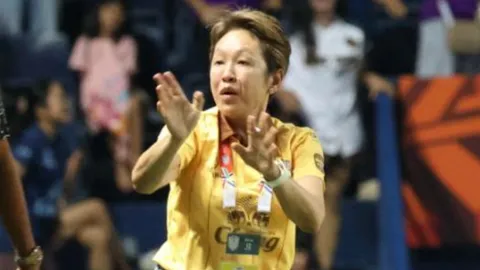 เกิดอะไรขึ้น ซ้อต่าย โพสต์เดือดหลังเกม บุรีรัมย์ ยูไนเต็ด ดวล ยะโฮร์