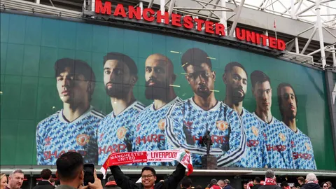ผู้บริหารตัดสินใจแล้ว ปม "กุนซือแมนยู" หลังการันตีท็อป 5 พรีเมียร์ลีก ไป UCL