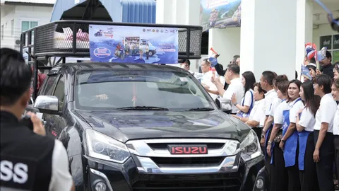 คิกออฟ “ไทยช่วยไทย” ปล่อยคาราวานรถพุ่มพวง ส่งตรงสินค้าราคาถูกถึงหน้าบ้าน