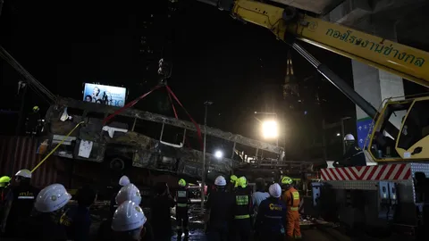 กู้ซากรถไฟชนรถเมล์ เปิดการจราจรปกติ ผู้เสียหายทยอยแจ้งความ