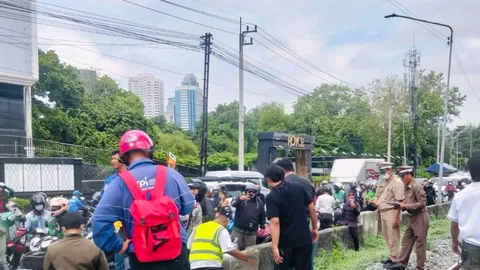 ด่วน เกิดอุบัติเหตุ รถไฟเฉี่ยวชน หนุ่มไรเดอร์ บริเวณเลียบทางรถไฟมักกะสัน