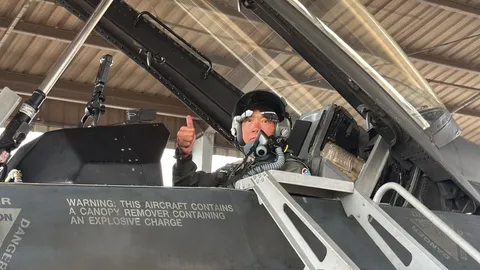 ผบ.ทสส. ขึ้นบิน F-16 ทดสอบสมรรถนะสำรวจชายแดนฝั่งตะวันตก