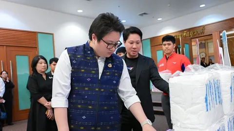 ดีอี มอบนโยบาย ไปรษณีย์ไทย เสริมแกร่งโลจิสติกส์ไทย หนุนผู้ประกอบการไทยสู่ตลาดโลก