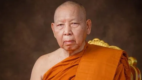ประวัติ "พระพรหมวชิรดิลก" เจ้าอาวาสวัดป่าแสงอรุณ พระอารามหลวง