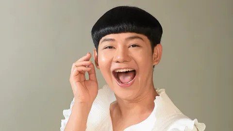 เสียงหัวเราะดีเจนุ้ย ไม่เหมือนใคร ยื่นจดเครื่องหมายเสียงแล้ว สกัดมิจฉาชีพใช้ AI เลียนแบบ