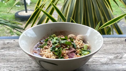 ก๋วยเตี๋ยวเรือหลบมุม จุดเช็กอินใหม่ของสิงห์นักปั่น พนมสารคาม