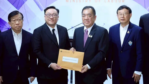 “จุลพันธ์” รับข้อเสนอ กกร. ขอต่ออายุแรงงานต่างด้าว-นำเข้าแรงงานประเทศใหม่ แก้ขาดแคลน 5 แสนราย