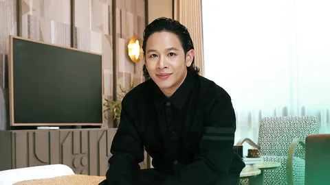 บทสนทนากับโอม ปัณฑพล เรื่อง “บ้าน ๆ” ผ่านมุมมองความสุข จังหวะชีวิต และการบริหารต้นทุน