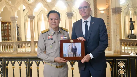 นายกรัฐมนตรี ต้อนรับเอกอัครราชทูตเนเธอร์แลนด์อำลาตำแหน่ง