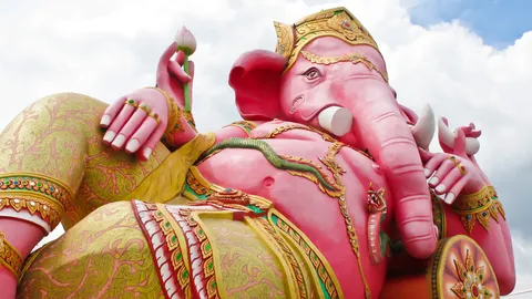 ปักหมุด 5 พิกัดเที่ยวสายมู ขอพรครึ่งปีหลัง 2569 พลิกรับทรัพย์ งานเงินพุ่งปัง