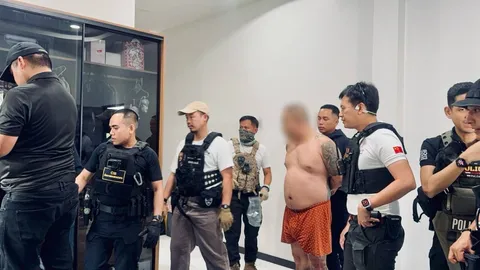 บุกหมู่บ้านหรูบางละมุง รวบ “แก๊งมาเฟียจีน” หนีหมายจับคดีทวงหนี้ดุ ปล่อยกู้ดอกเบี้ยโหด