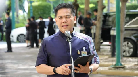 “วราวุธ” สั่งคุมเข้มมาตรการความปลอดภัยแผงโซลาร์เซลล์ เร่งประกาศมาตรฐานใหม่ 