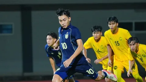 ผลบอลสด "ทีมชาติไทย" ชนะ "มาเลเซีย" 3-2 ลิ่วรอบรองฯ ชิงแชมป์อาเซียน ยู-19 