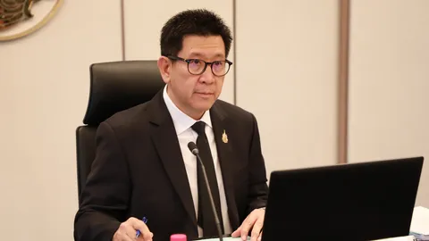 ลงทะเบียนบัตรคนจนวันแรกคึกคัก