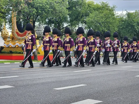 ปิดตำนานค่ายทหารเสือราชินี โปรดเกล้าฯ เปลี่ยนนาม ค่ายนวมินทราชินี สู่ ค่ายมหาวชิราลงกรณ์ราชวัลลภ 