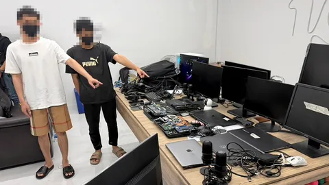 ทลายเว็บพนัน คอนโดบางแสน ตํารวจรวบ 2 ผู้ต้องหา พบเงินสะพัด 50 ล้าน