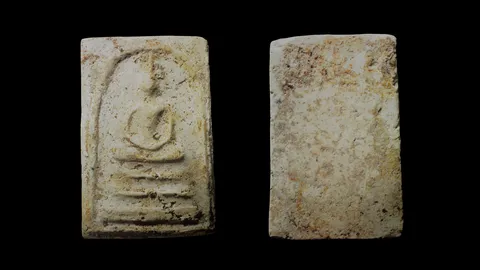 แกะรอยตำราโบราณ พระสมเด็จวัดระฆังฯ พิมพ์ทรงเส้นด้าย มีจริงหรือไม่
