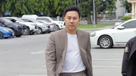 ศาลอนุญาตให้ประกันตัว "ทนายตั้ม" วงเงินหนึ่งล้านบาท ปล่อยคืนนี้