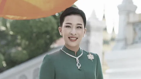 สำนักพระราชวัง เปิดให้ประชาชนเข้าถวายน้ำสรงและถวายสักการะพระศพ "พระองค์ภา"