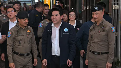 เที่ยวสมุยอุ่นใจ 100% 'สุรศักดิ์' ลุยตรวจหาดเฉวง ชูความปลอดภัยนักท่องเที่ยวอันดับหนึ่ง