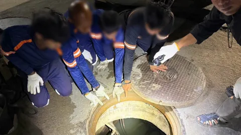 รวบยกแก๊ง 18 คนแต่งชุดทีมมุดท่อใต้ดิน ลอบตัดสายเคเบิล เสียหายกว่า 20 ล้าน