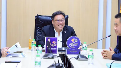 “จุลพันธ์” รับฟังข้อเสนอผู้แทนสหภาพคนทำงานไปต่างประเทศ ช่วยแรงงานถูกหลอกเก็บเบอร์รี่ในต่างแดน