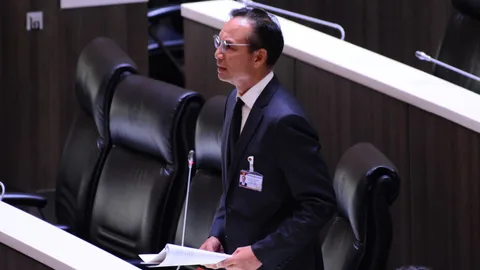 “กรณ์” ซัดรัฐบาล ออก พ.ร.บ.โอนงบฯ หั่นงบเหลือ 1 หมื่นล้าน ทำตัวเป็นเด็กเล่นขายของ