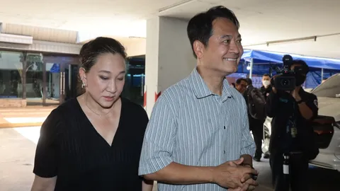 “เจมส์” ควงภริยาใช้สิทธิเลือกตั้งผู้ว่าฯ กทม. ชวนคนกรุงฯ ออกมากำหนดอนาคตเมือง