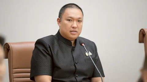 “พลพีร์” ลงนามประกาศลดค่าธรรมเนียมโอนบ้าน-คอนโด เหลือ 0.01% ไปอีก 1 ปี ถึง 30 มิ.ย. 70 