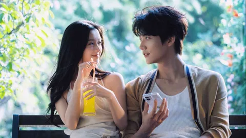 จากนิยายฮิตสู่ซีรีส์น้ำดี! Never Ending Summer ฤดูร้อนนิรันดร์ มหากาพย์ความรัก 10 ปีที่ไม่ควรพลาด