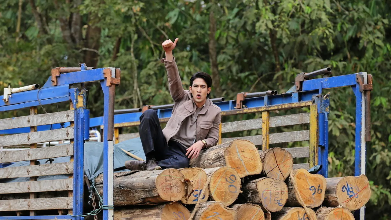 จิณณ์-เวลล์ โหนตัวขึ้นรถบรรทุกจับโจร ผู้กำกับเตอร์-กันตนา เนรมิตปางไม้ไล่ล่า ใน "ทุกอณูฤทัย"