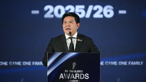 “สุรศักดิ์-มาดามแป้ง” มอบรางวัล FA Thailand Awards 2025/26 ลุยดันลีกเยาวชนทั่วประเทศ