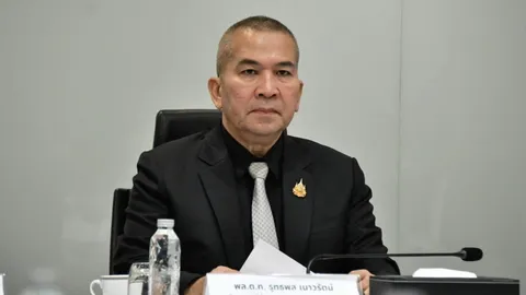 “รุทธพล” รับ “พงษ์สวาท” อดีตปลัดยุติธรรม ยื่นลาออกจริง แต่ยังไม่ได้เซ็นอนุมัติ
