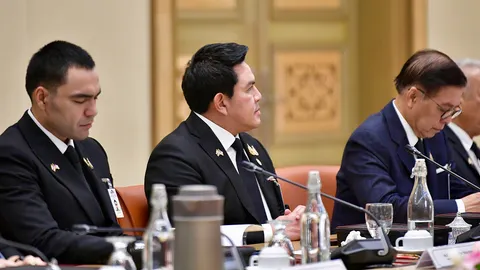 "สุรศักดิ์" ร่วมคณะนายกฯ ถกผู้นำมาเลเซีย ดันเชื่อมโยงด่านชายแดน บูมท่องเที่ยว