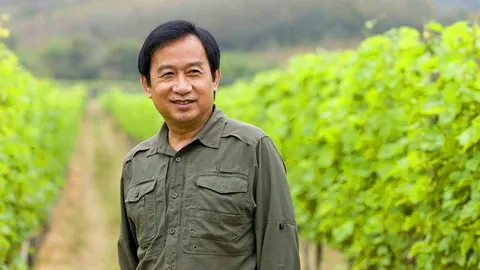 “เฉลิม อยู่วิทยา” เจ้าพ่อเรดบูล รวยเบอร์ 1 ซีพีมาที่ 2-สารัชถ์ รั้งที่ 3 จัดอันดับโดย “ฟอร์บส์”