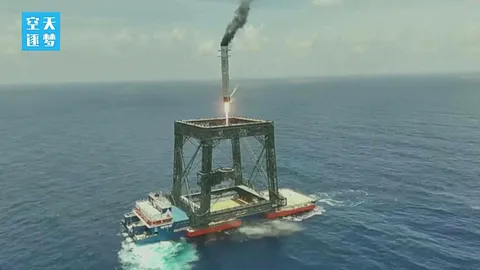จีนประสบความสำเร็จนำ "จรวดใช้ซ้ำ" ลงจอดครั้งแรก จ่อท้าชน SpaceX