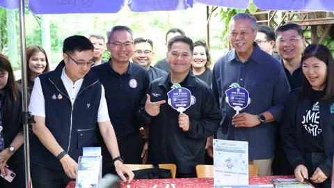 “วราวุธ” ลงพื้นที่เยี่ยมวิสาหกิจชุมชน-ลูกค้า SME D Bank หนุน อุตสาหกรรมอาหารนวัตกรรม 