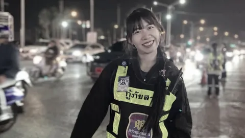 อาลัย "น้องอุ้ม" อาสากู้ภัย เหยื่อเพลิงไหม้โรงเบียร์ ร่างถึงบ้านเกิดแล้ว